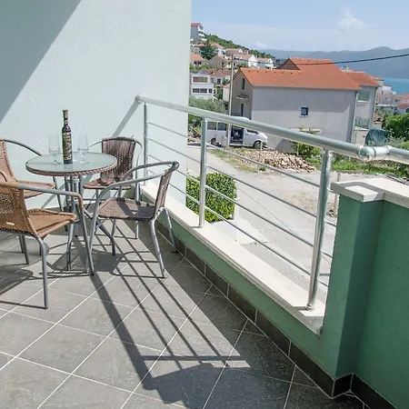 Apartament Ivano Klek